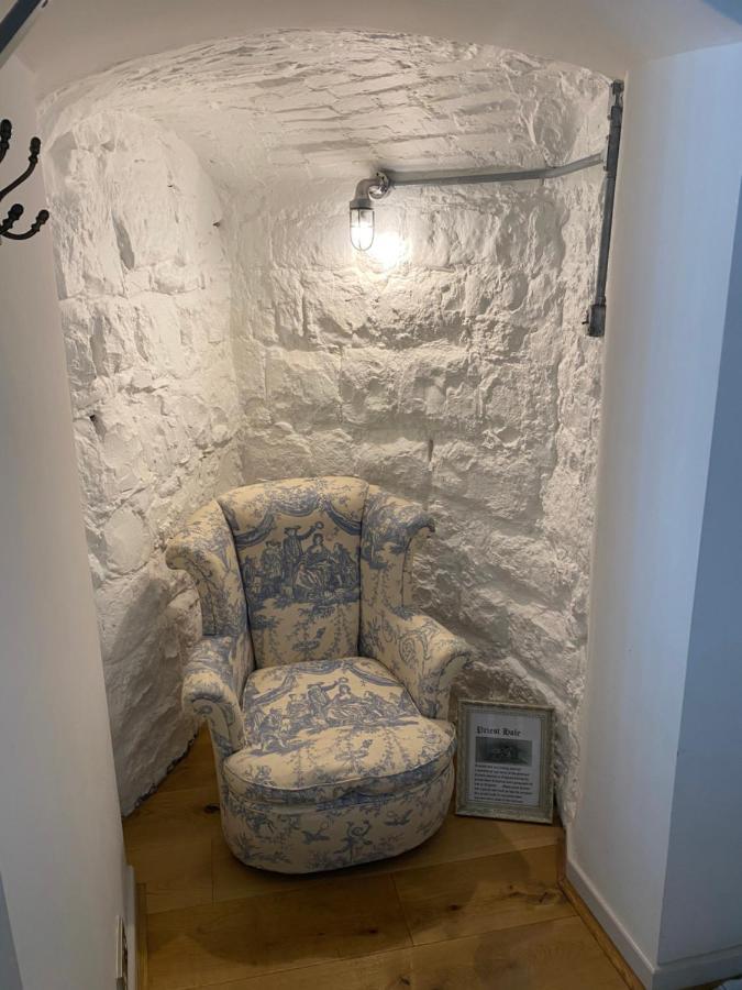 Monmouth House Apartments, Lyme Regis Old Town, Dog Friendly, Parking ภายนอก รูปภาพ