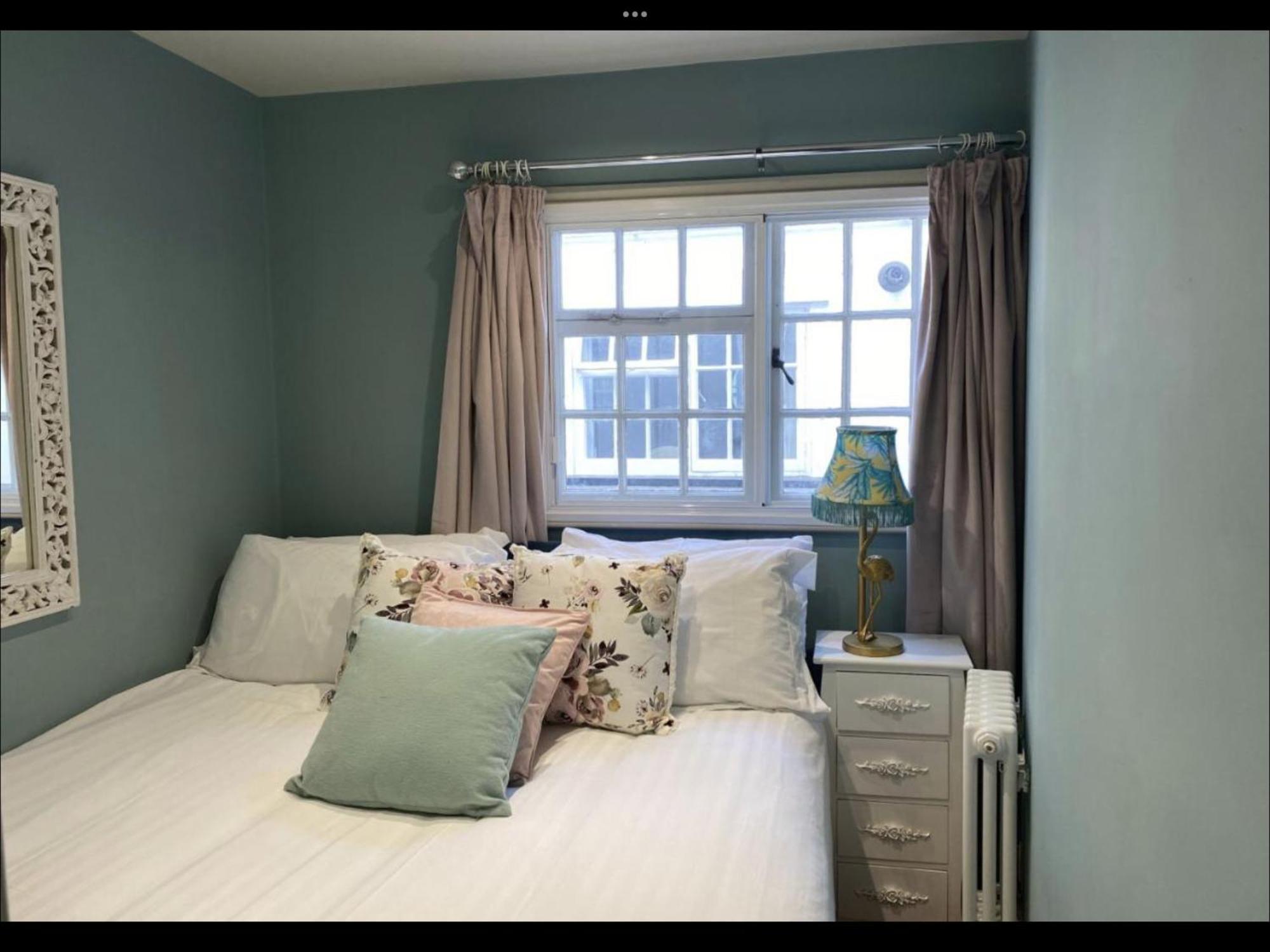 Monmouth House Apartments, Lyme Regis Old Town, Dog Friendly, Parking ภายนอก รูปภาพ