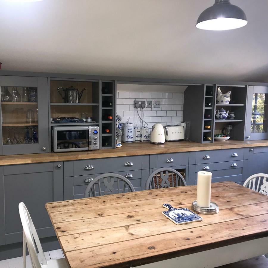 Monmouth House Apartments, Lyme Regis Old Town, Dog Friendly, Parking ภายนอก รูปภาพ