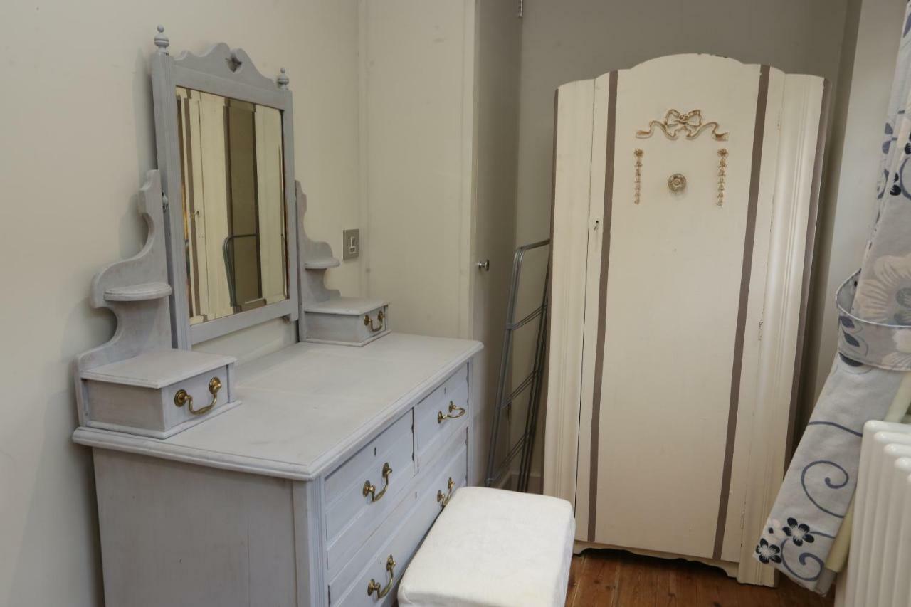 Monmouth House Apartments, Lyme Regis Old Town, Dog Friendly, Parking ภายนอก รูปภาพ